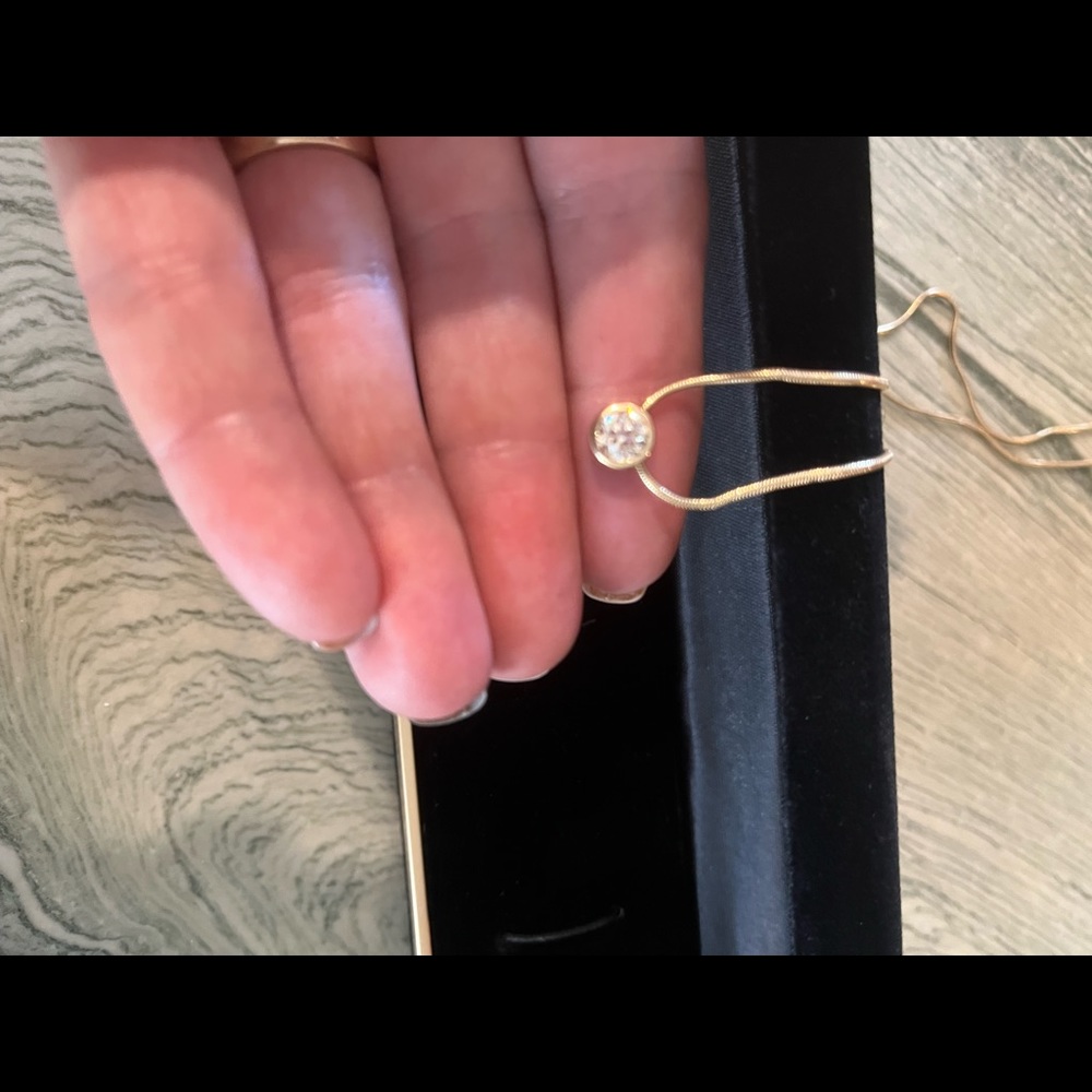 Bezel diamond 💎 - Picture 5 of 8